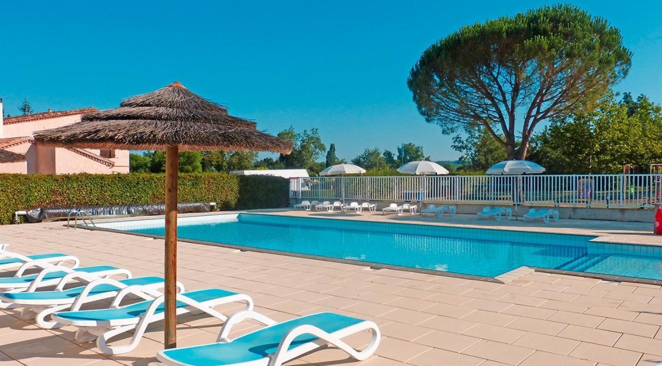Camping Le Clos De La Lere Cayriech Extérieur photo