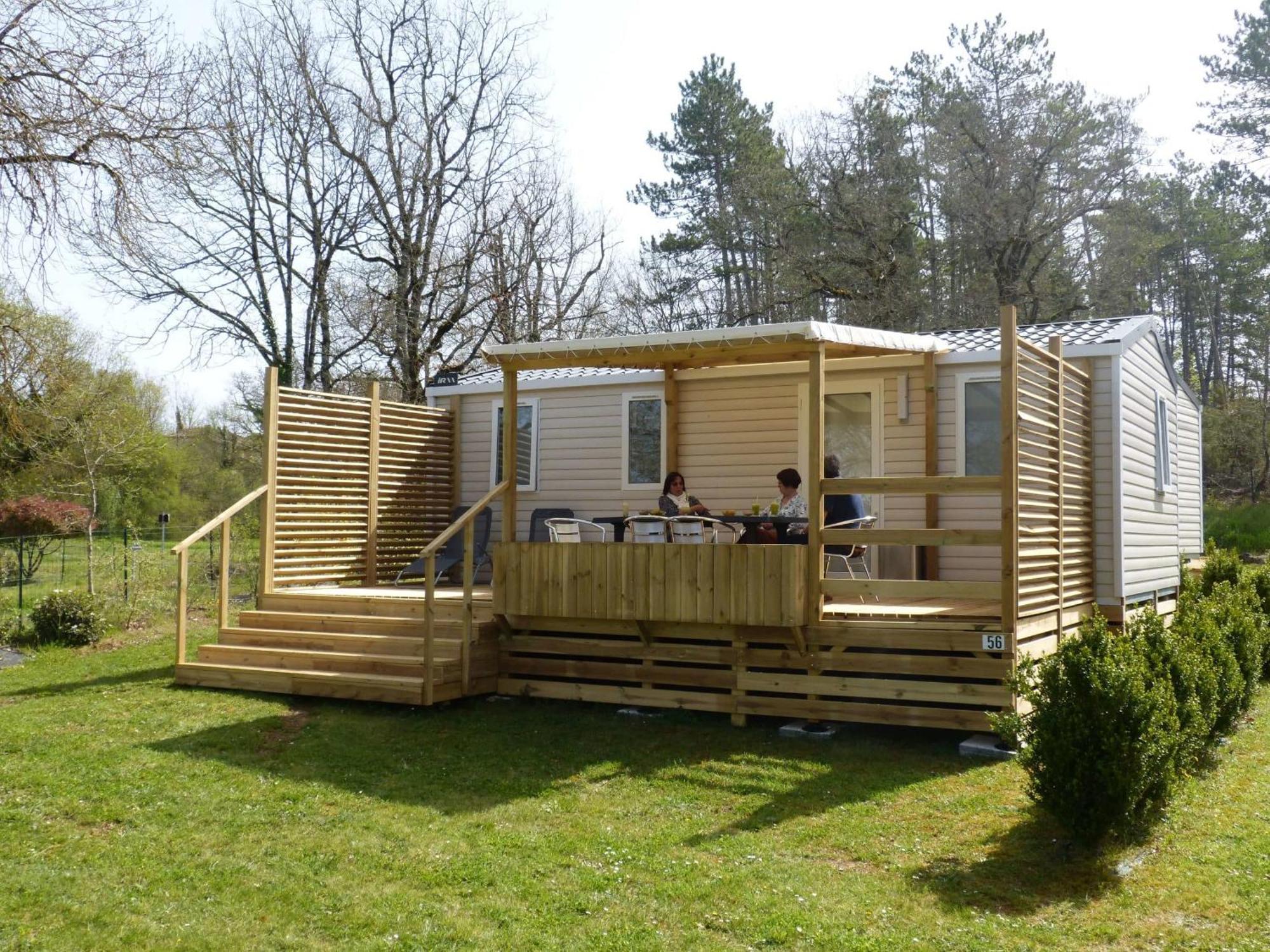 Camping Le Clos De La Lere Cayriech Extérieur photo